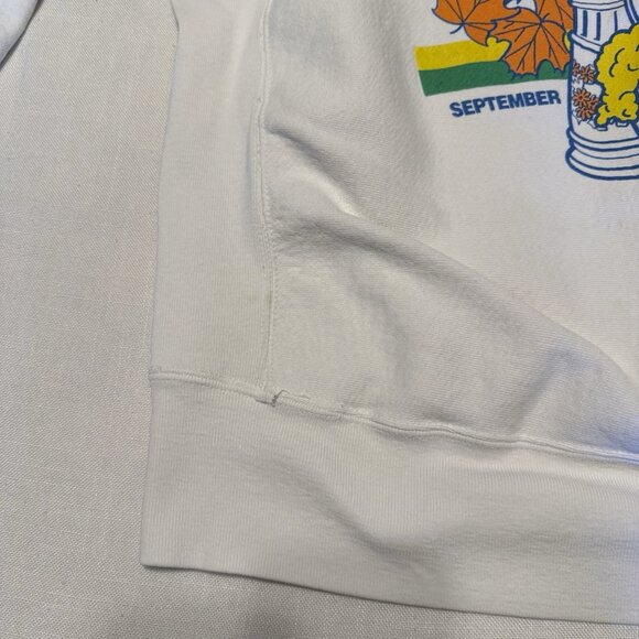 Vintage 90's Budweiser Zinzinnati Oktoberfest Cincinnati Sweatshirt - Genus - L - Picture 4 of 6